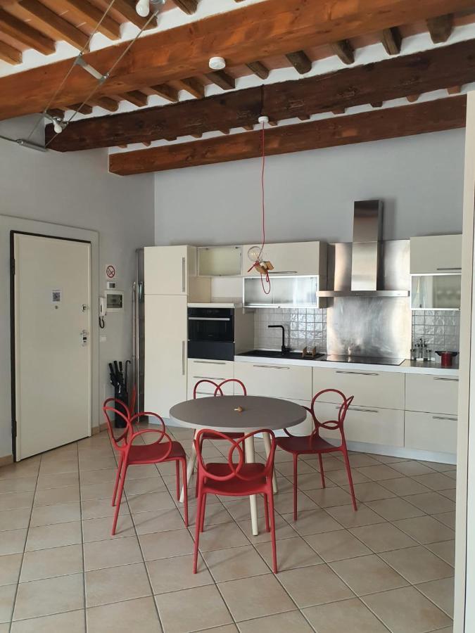 Mossotti Street Apartment Pisa Buitenkant foto